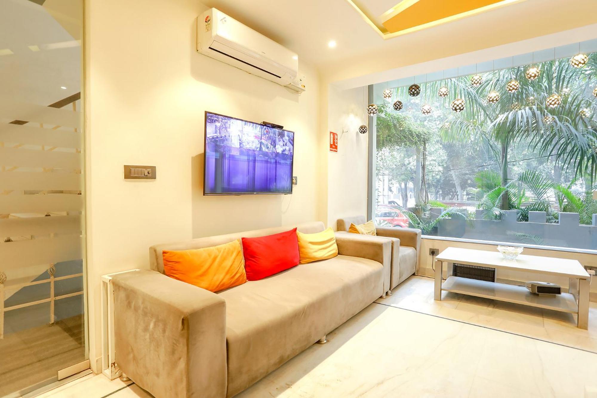 Fabhotel Jhs Studio Gurgaon Esterno foto